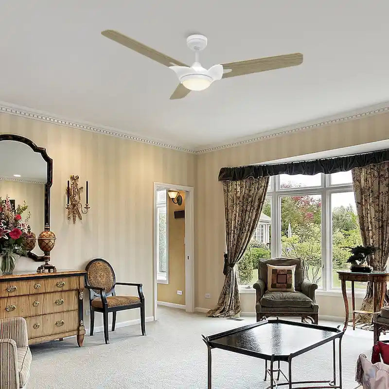 Ventilateur de plafond intelligent CARRO Aiden 56 à 3 pales avec éclairage LED et télécommande - Finition bois